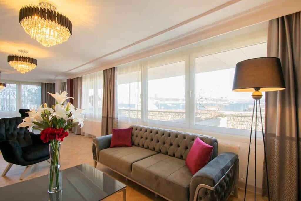 Opulent Bosphorus View 公寓 *